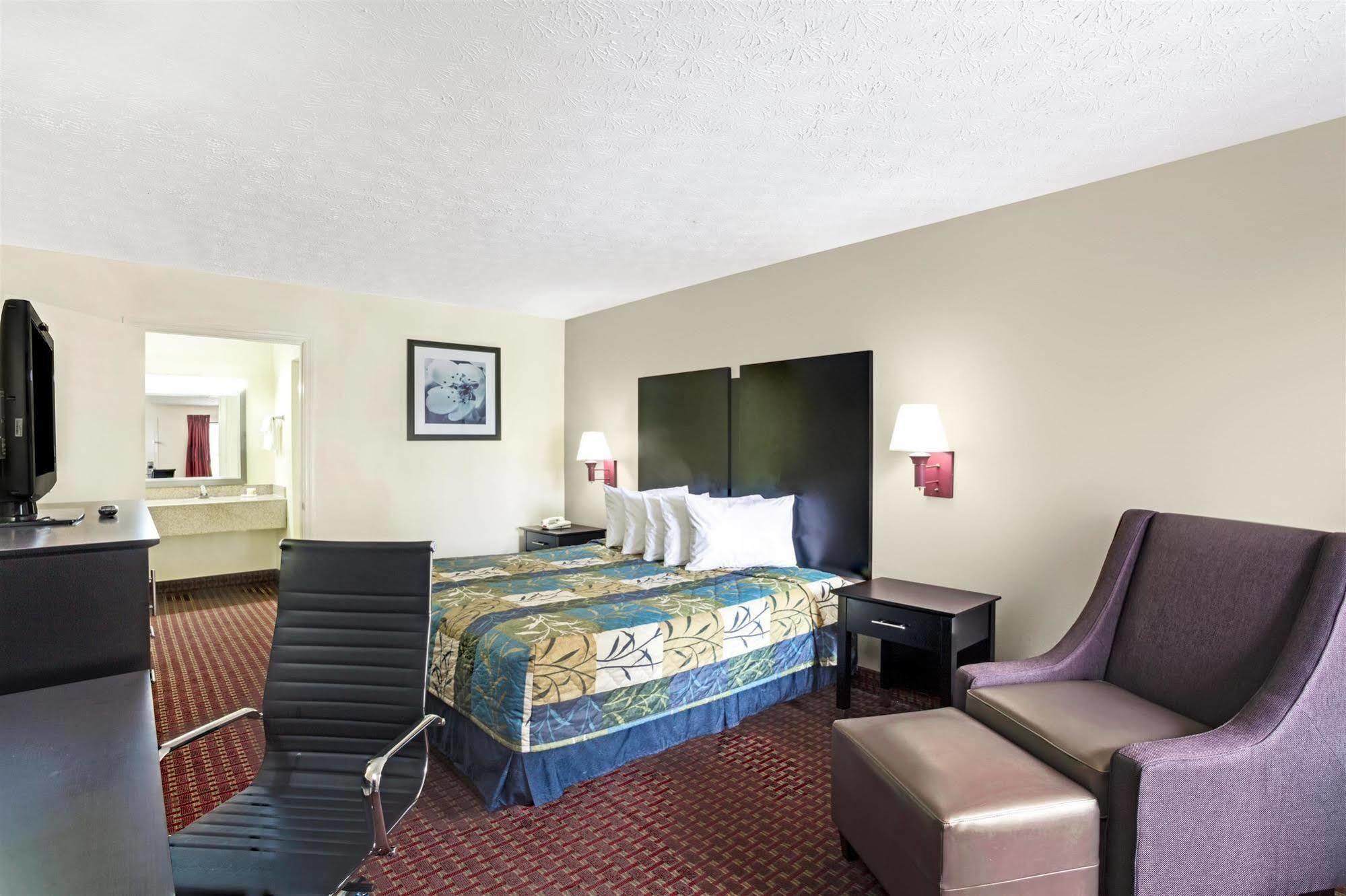 Days Inn By Wyndham Douglasville-Atlanta-Fairburn Road Exterior photo